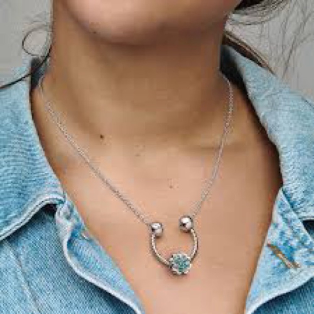 Pandora U Shaped Carrier Necklace - Sterling Silver. Like new! - Picture 3 of 4